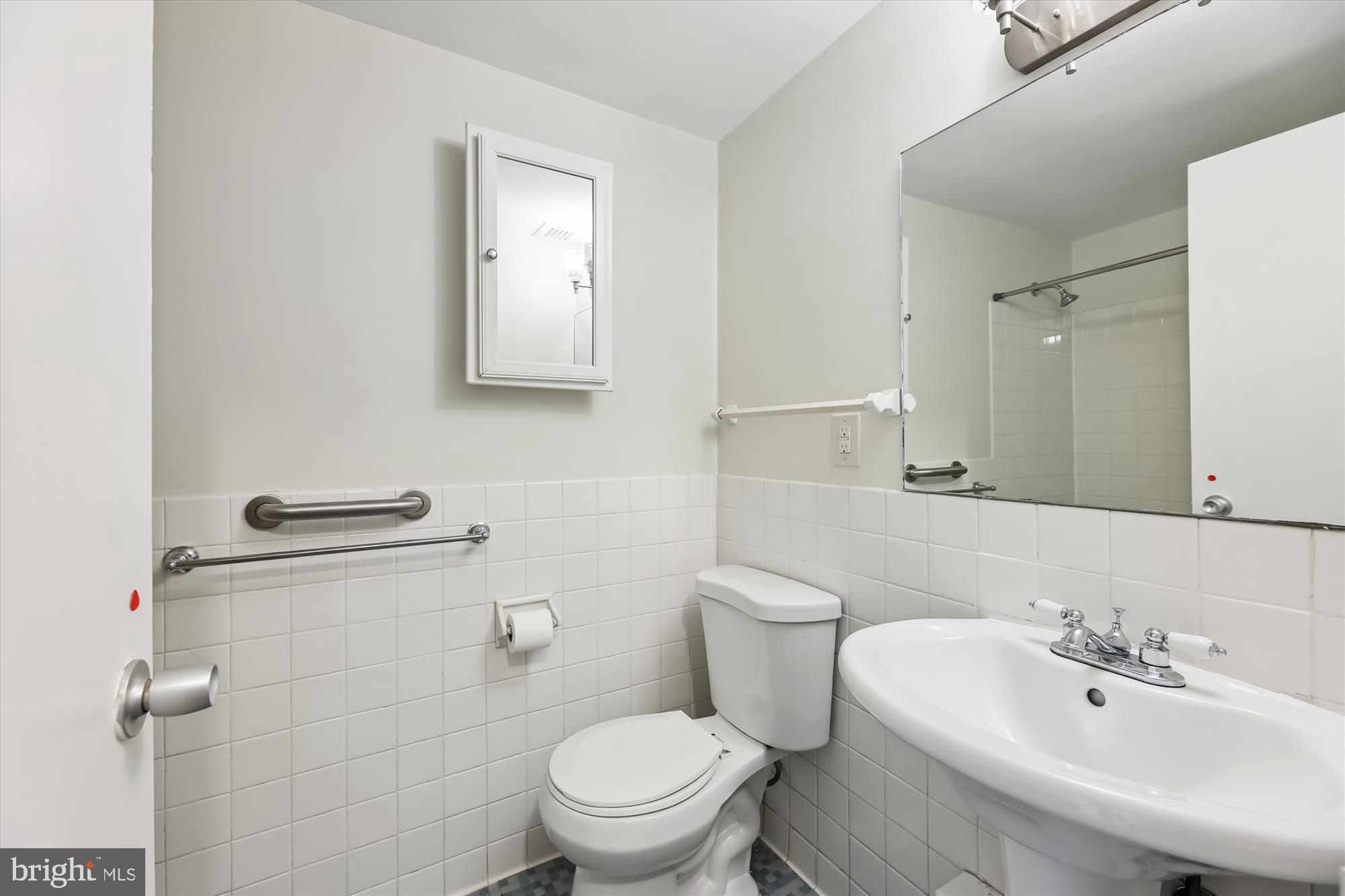 4000 TUNLAW RD NW #600