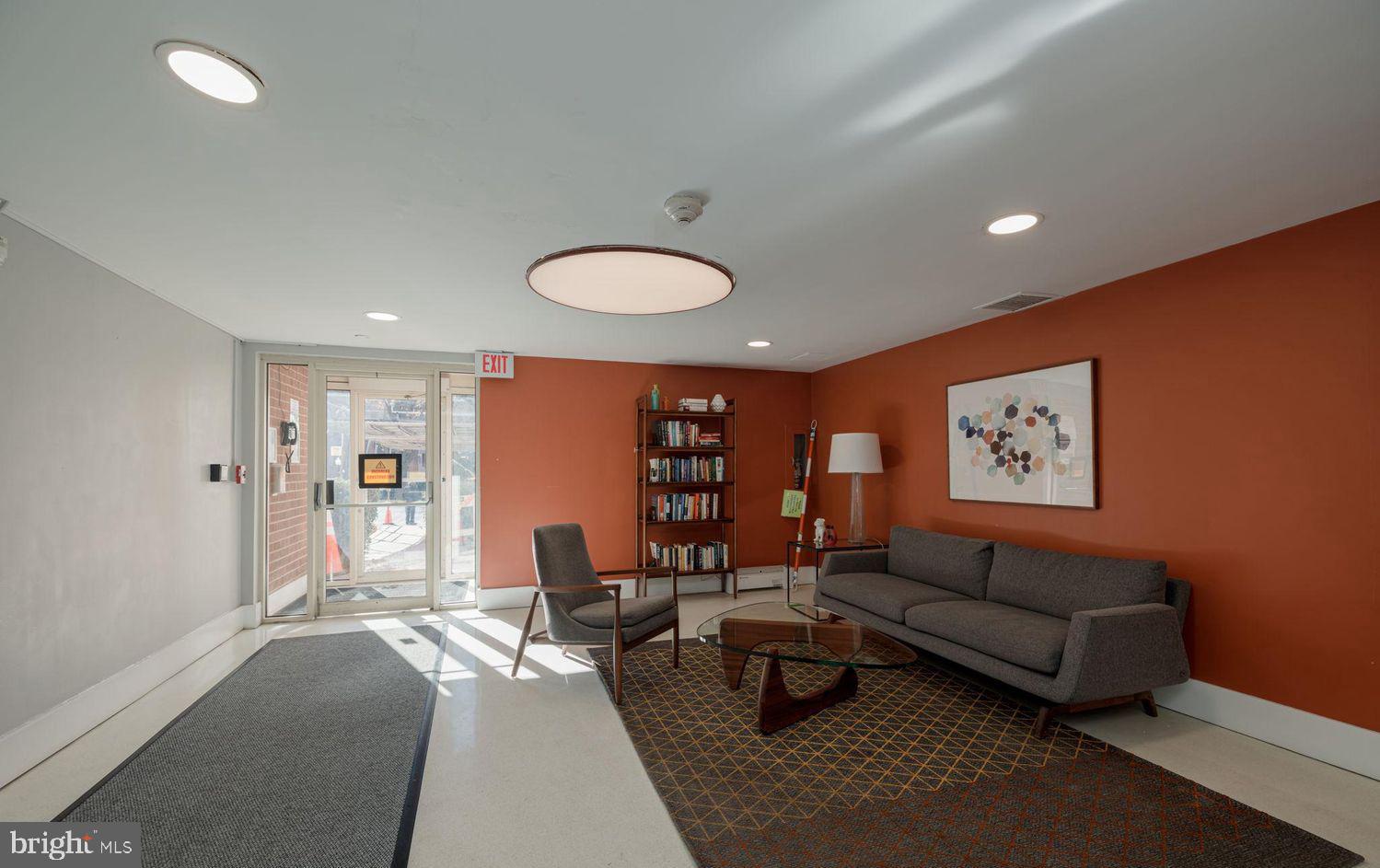 4000 TUNLAW RD NW #600