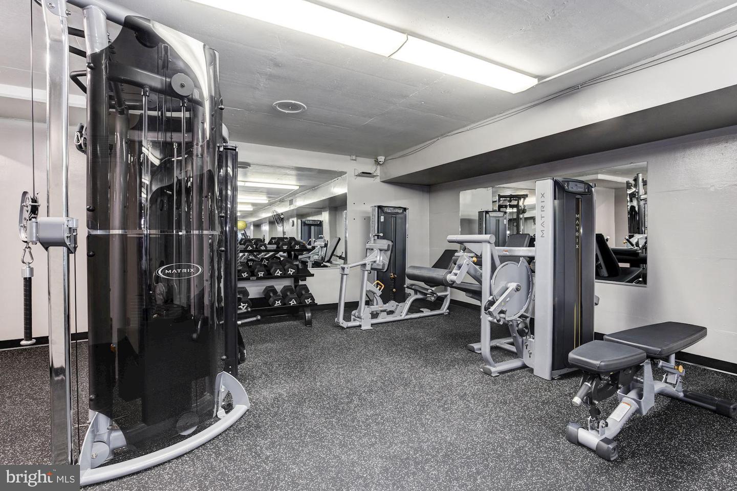 2939 van Ness St NW #845