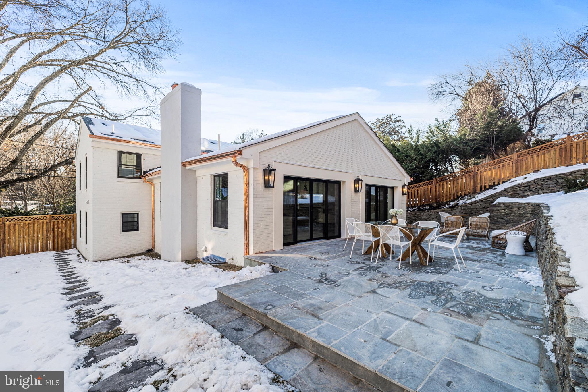 4905 Klingle St NW