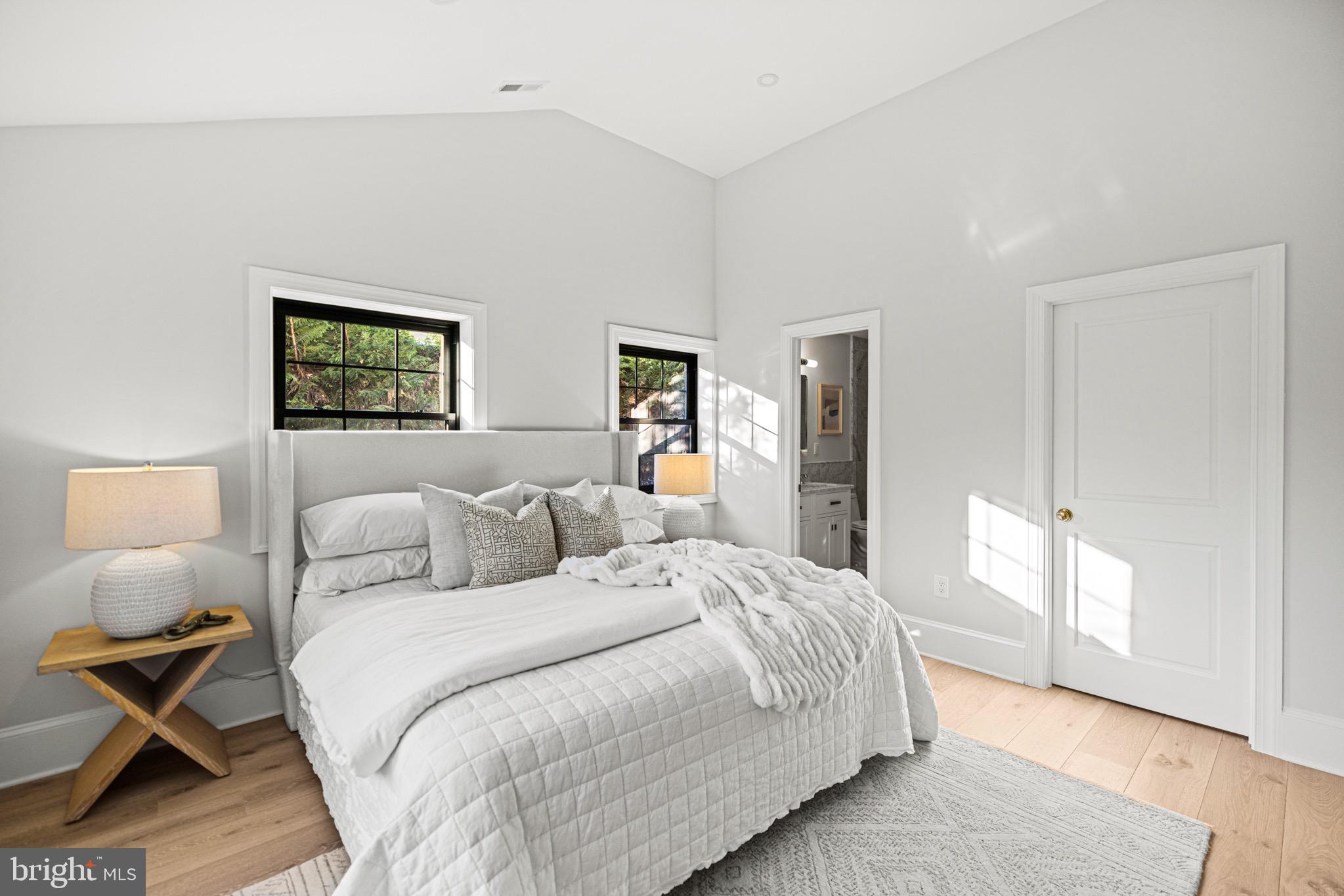 4905 Klingle St NW