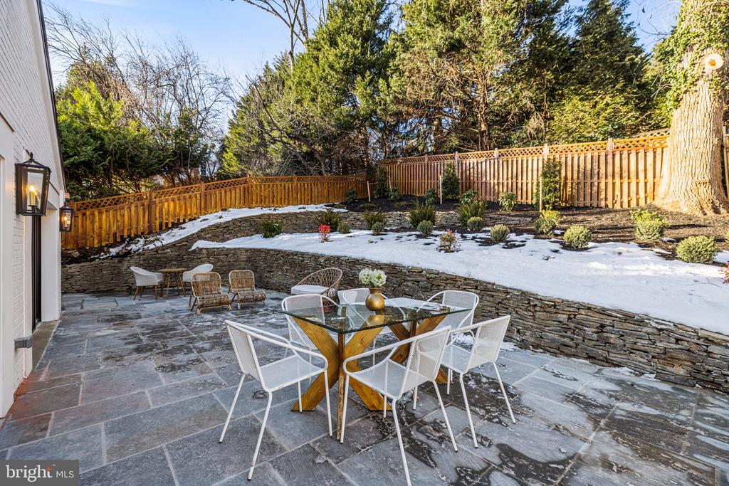 4905 Klingle St NW