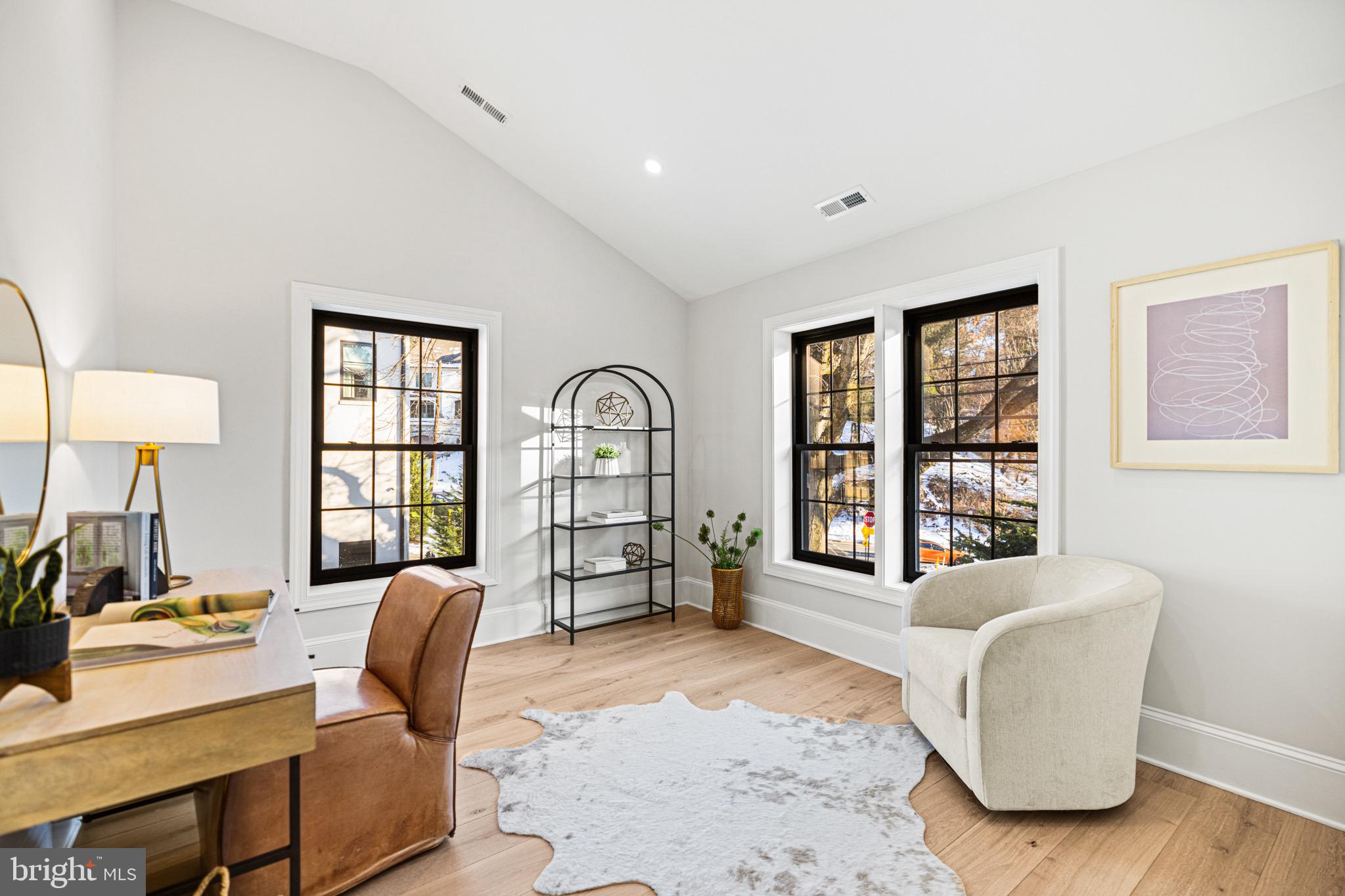 4905 Klingle St NW