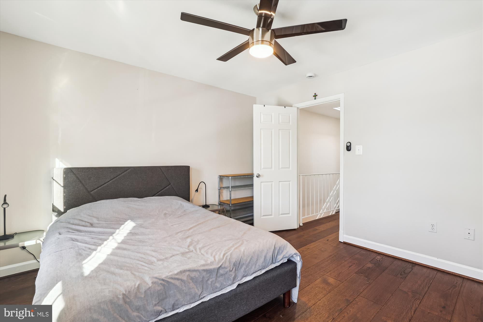 4611 MACARTHUR BLVD NW #B