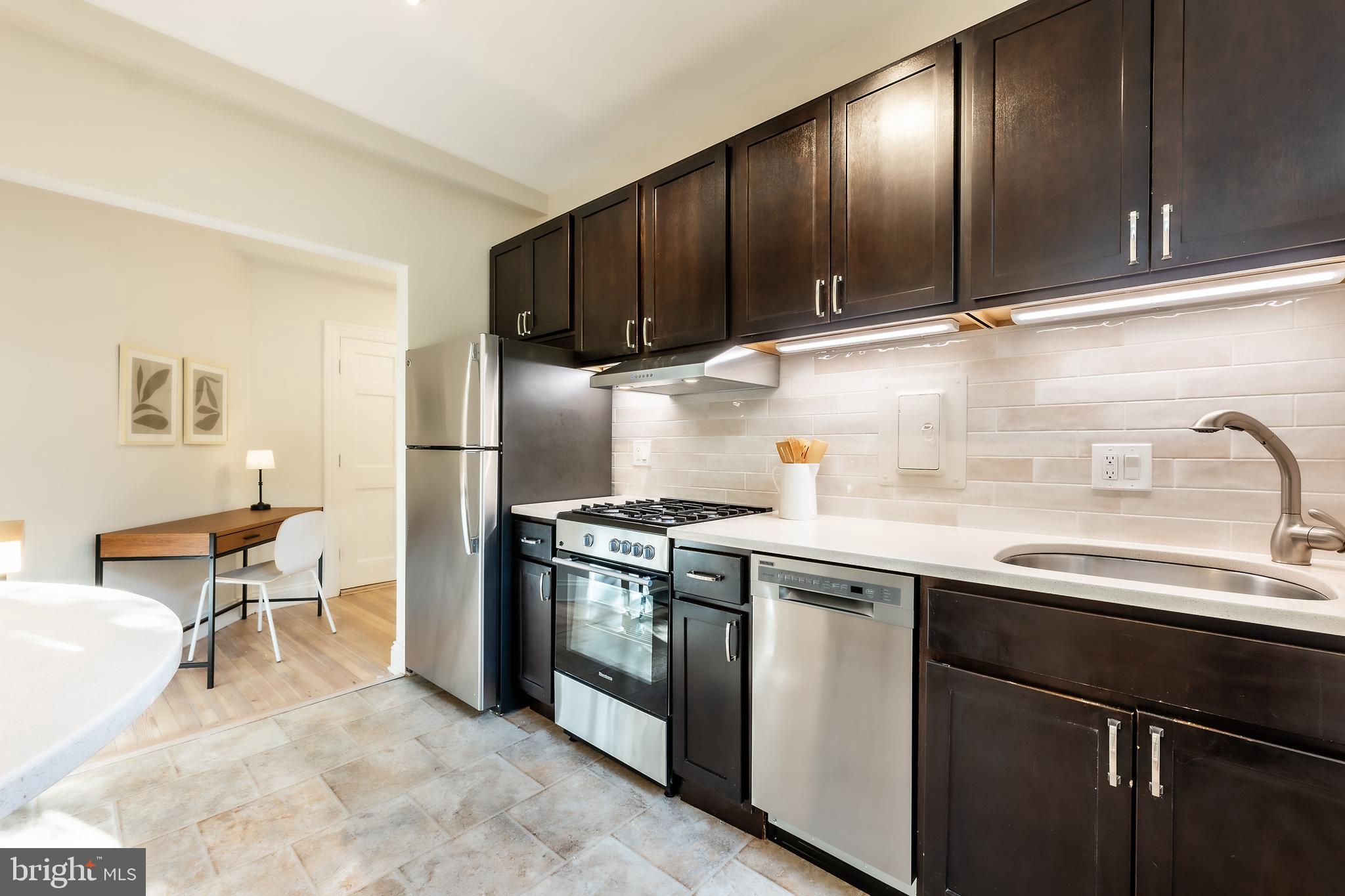 3100 CONNECTICUT AVE NW #216