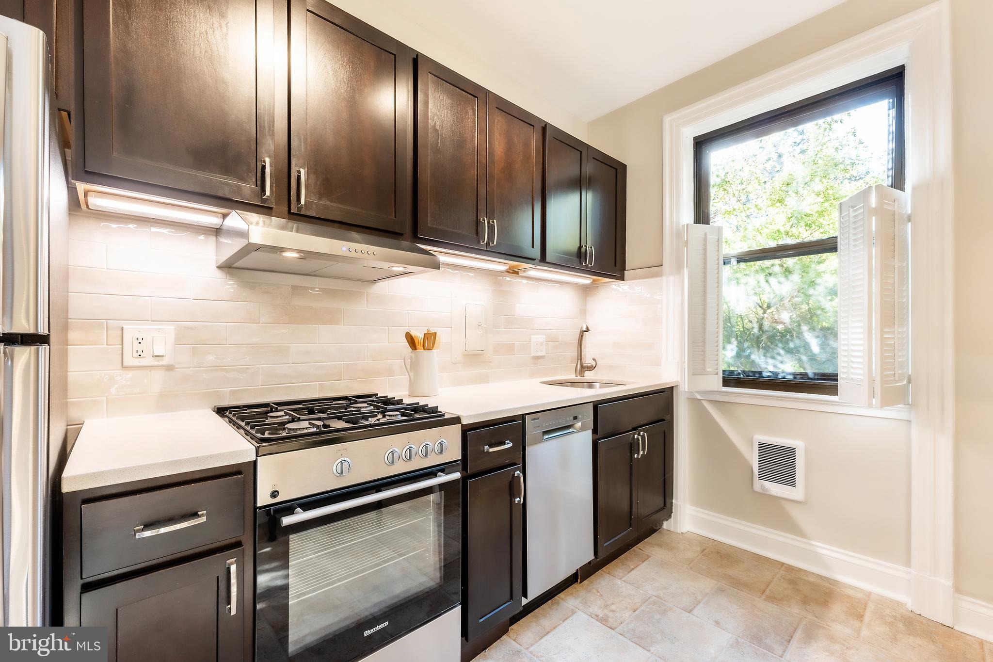 3100 CONNECTICUT AVE NW #216