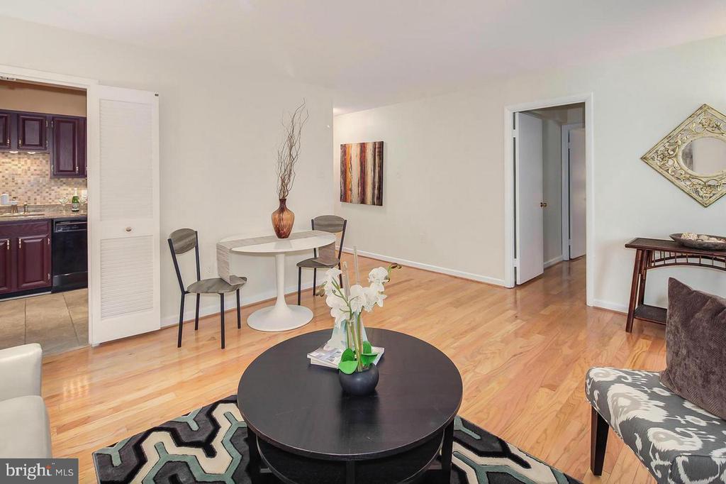 2141 P ST NW #301
