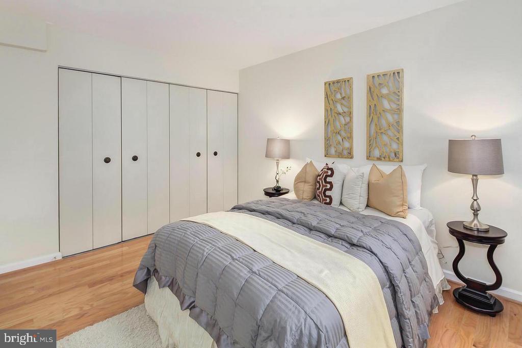 2141 P ST NW #301