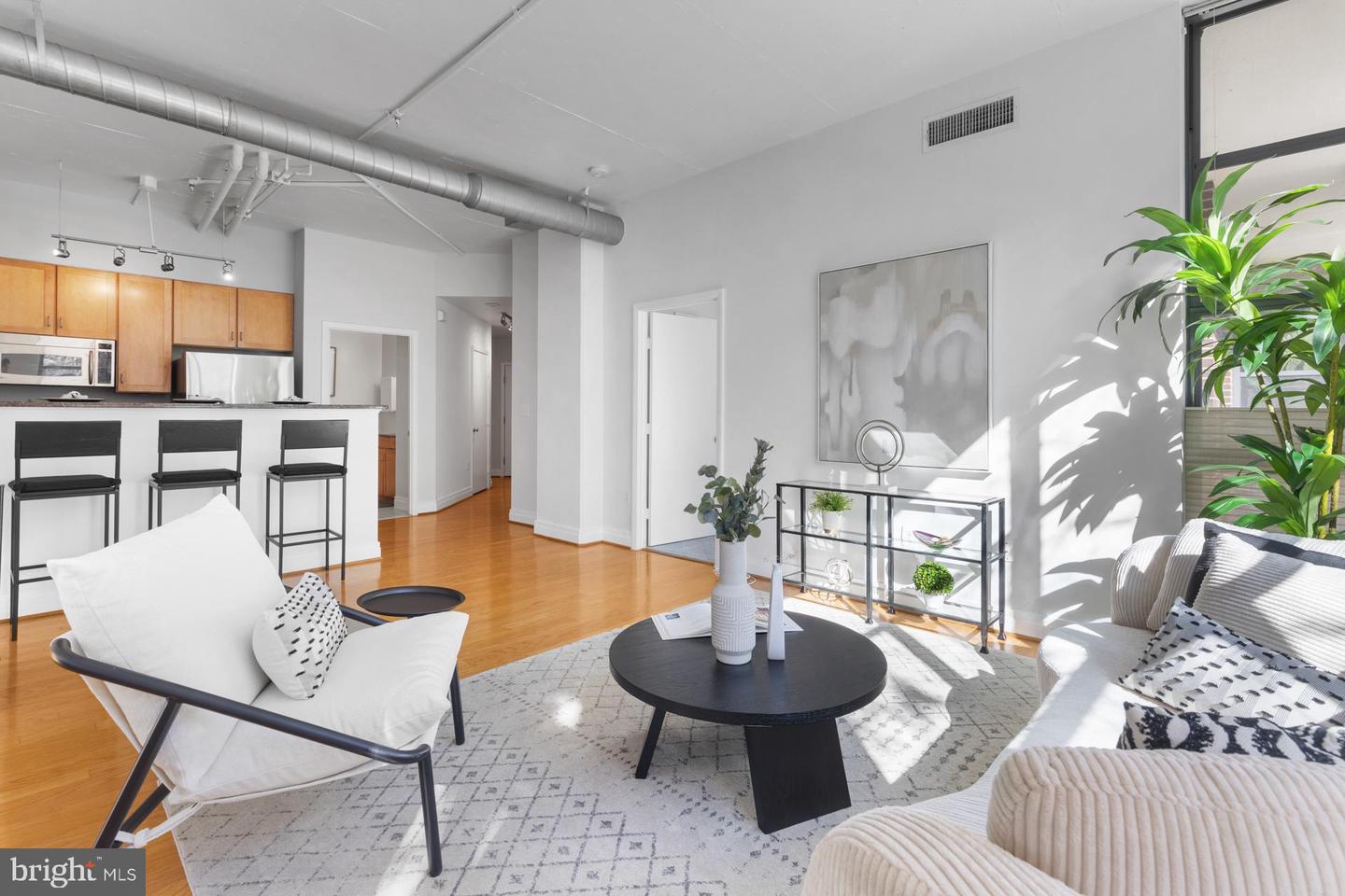 2020 12th St NW #109