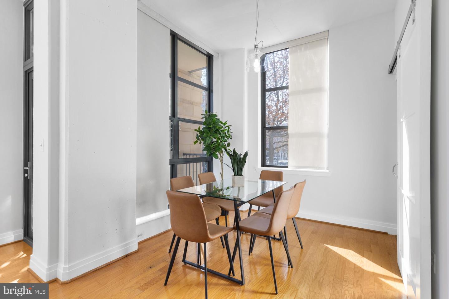 2020 12th St NW #109