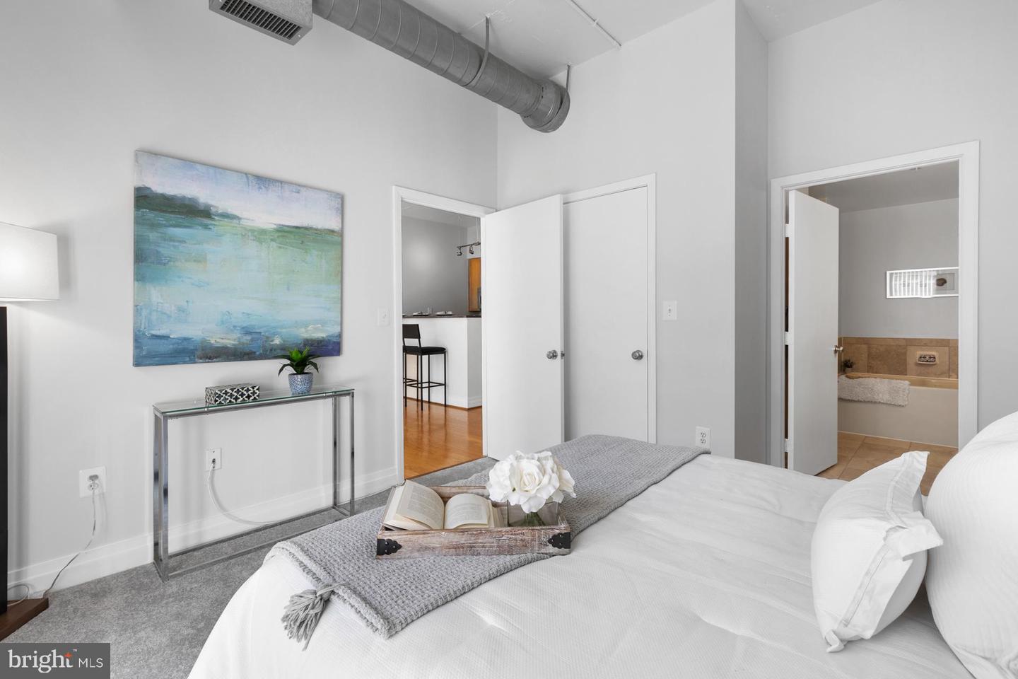 2020 12th St NW #109