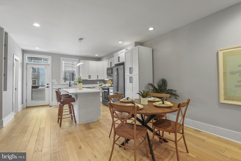 113 U St NE #1
