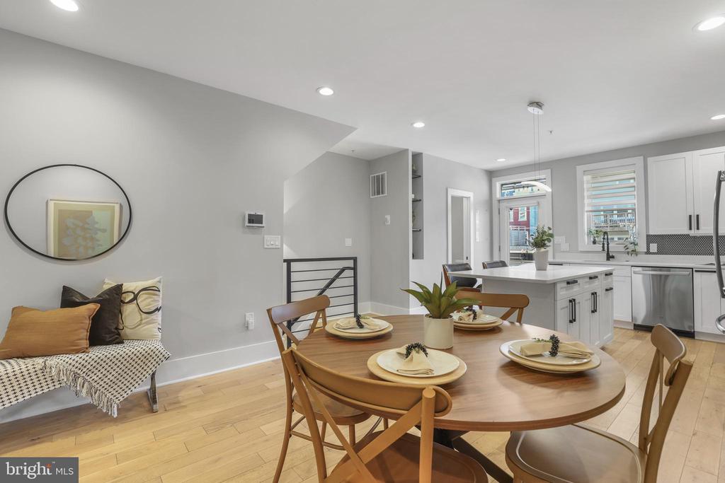 113 U St NE #1