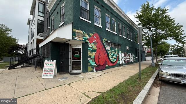 113 U St NE #1
