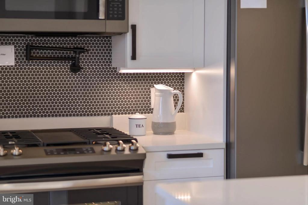 113 U St NE #1
