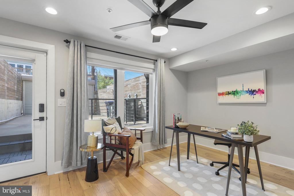 113 U St NE #1