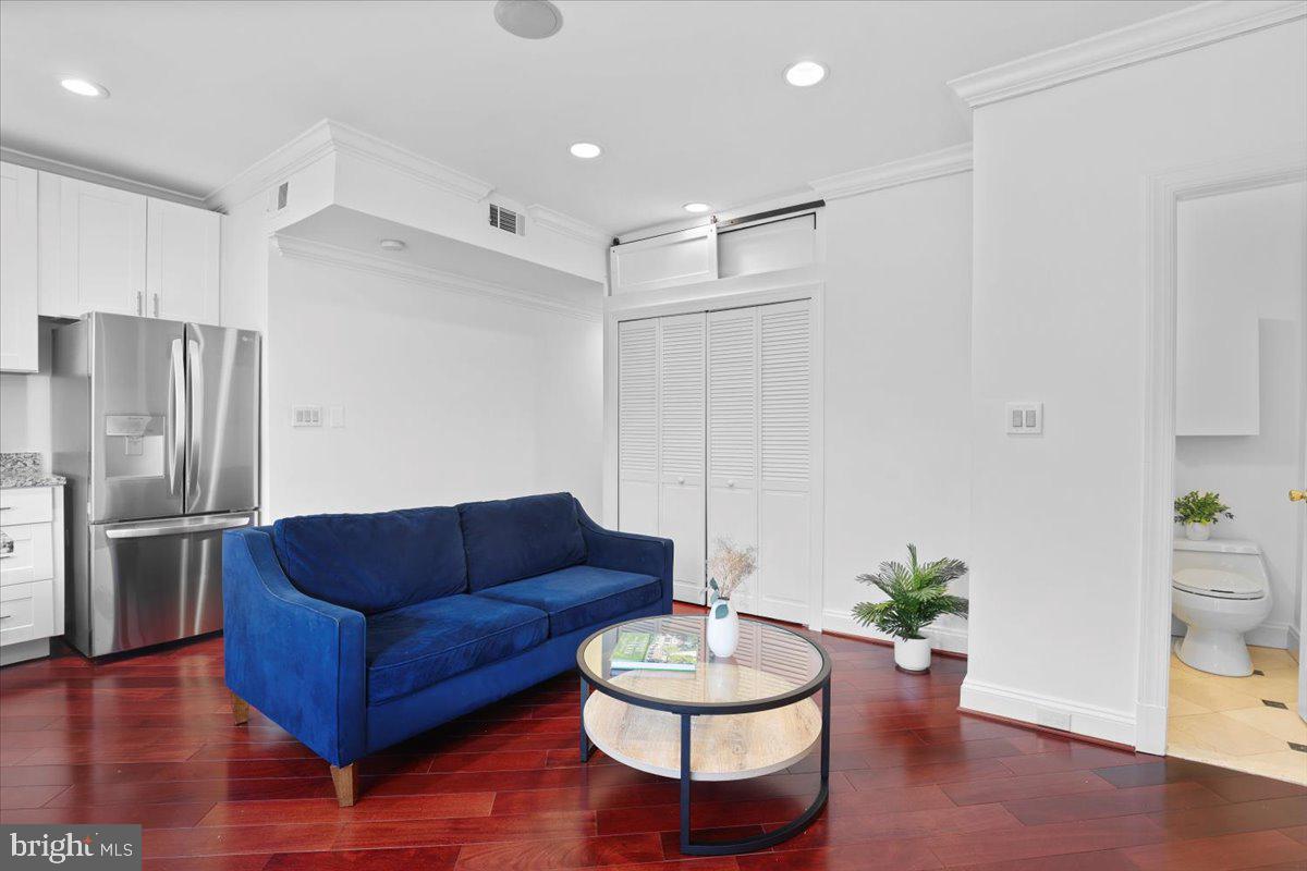 1832 Calvert St NW #3