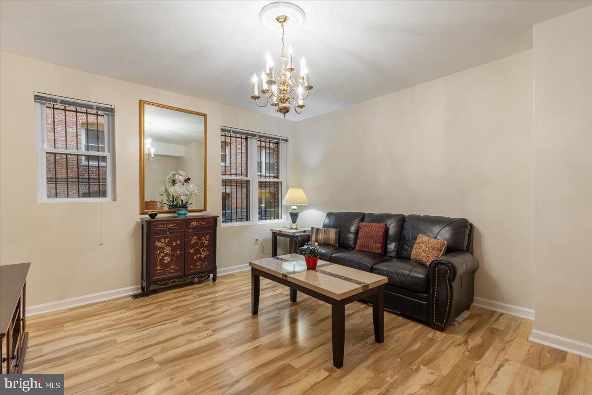 1458 Columbia Rd NW #105