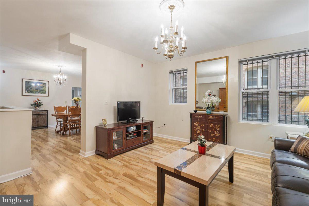 1458 Columbia Rd NW #105