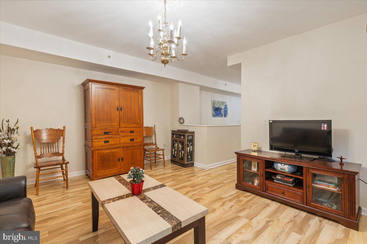 1458 Columbia Rd NW #105