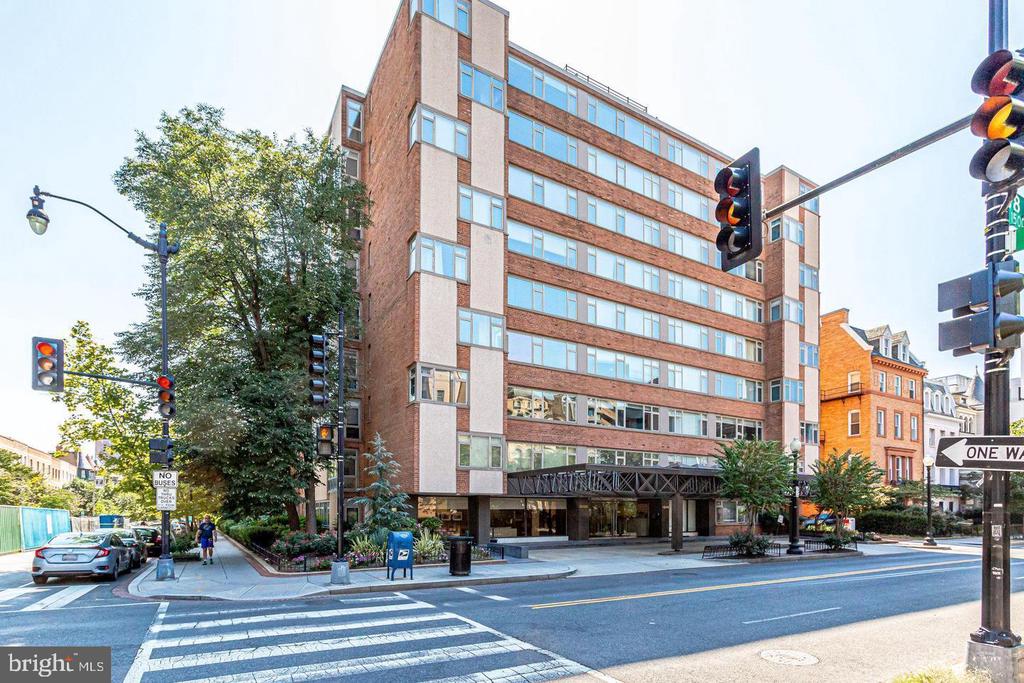 1545 18TH STREET NW 403