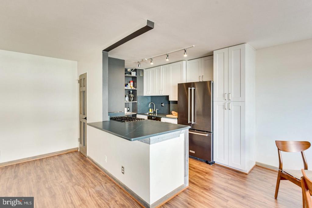 1545 18TH STREET NW 403