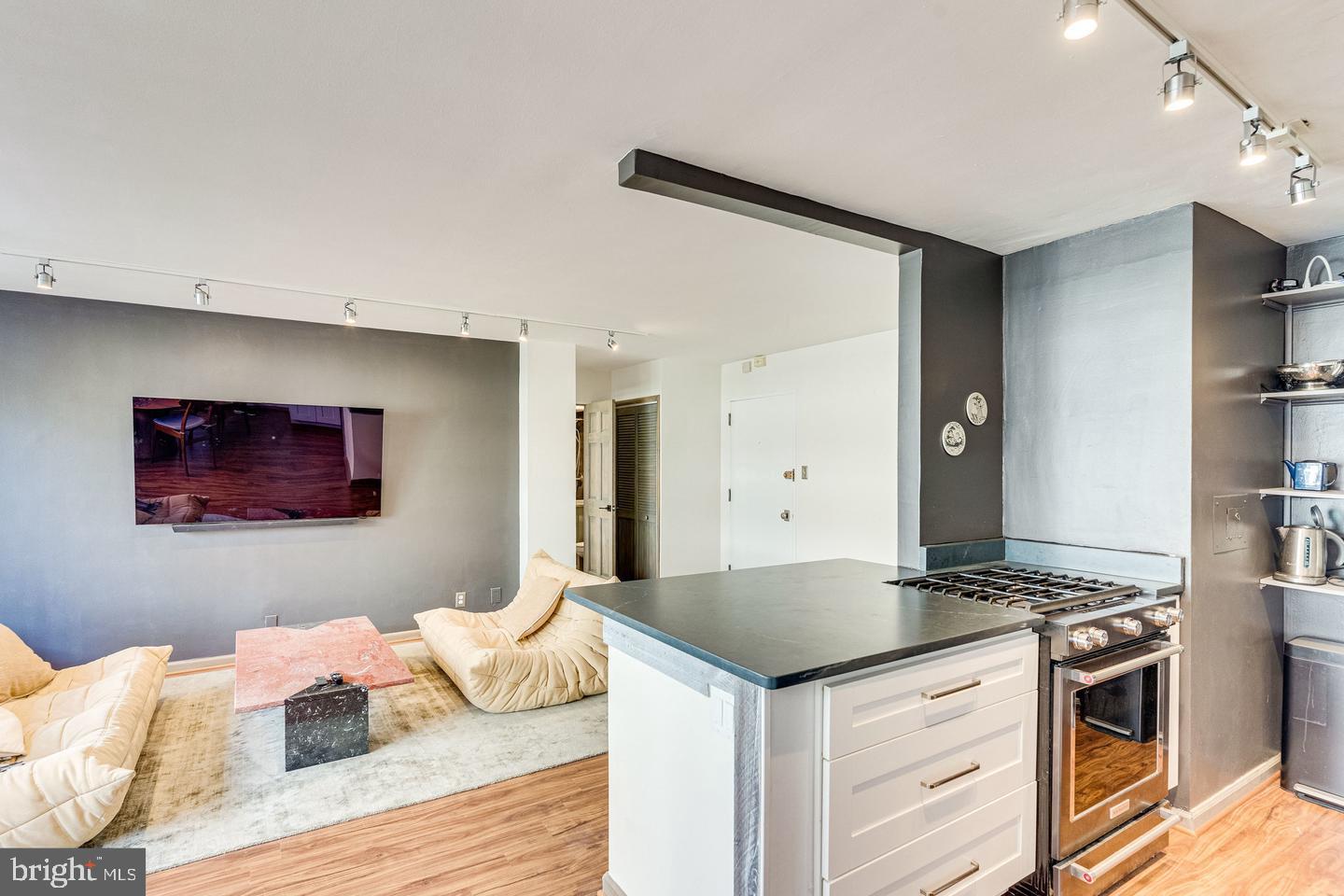 1545 18TH STREET NW 403