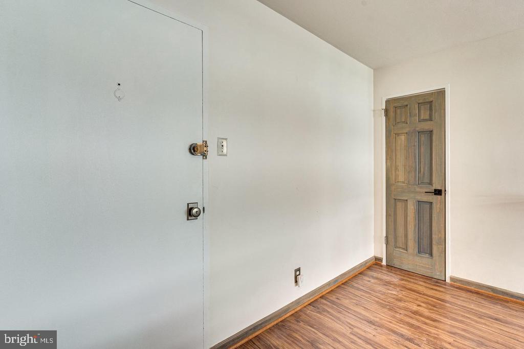 1545 18TH STREET NW 403