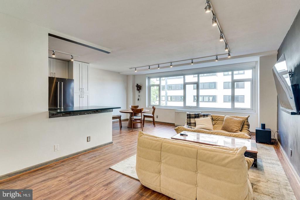1545 18TH STREET NW 403