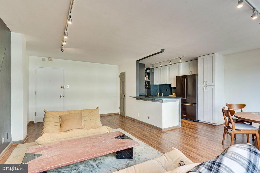 1545 18TH STREET NW 403
