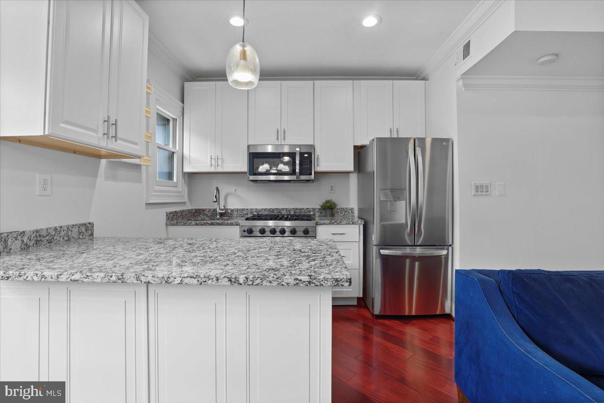1832 Calvert St NW #3
