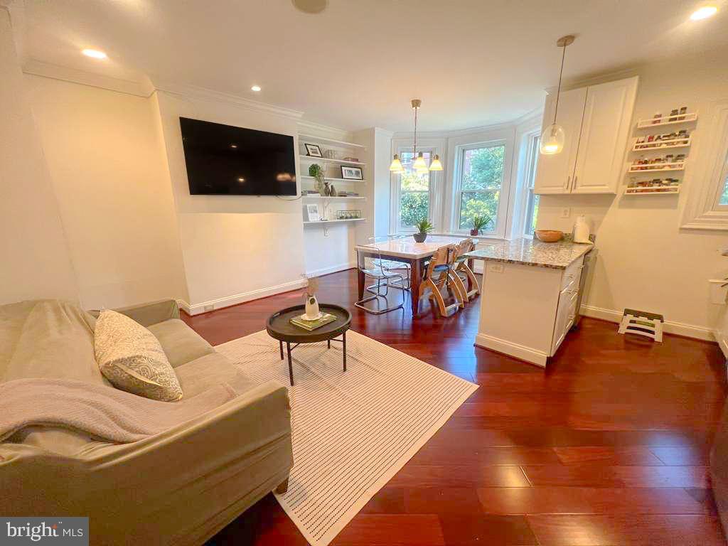 1832 Calvert St NW #3