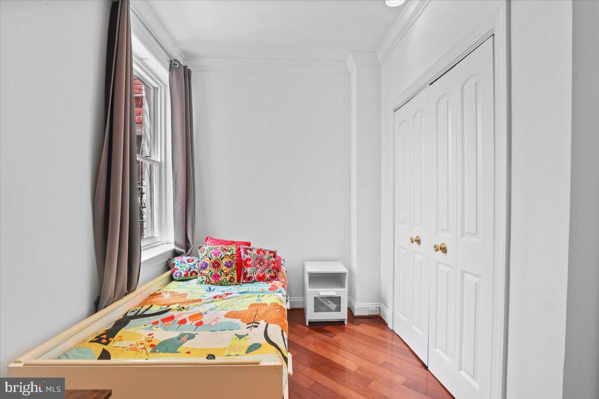 1832 Calvert St NW #3