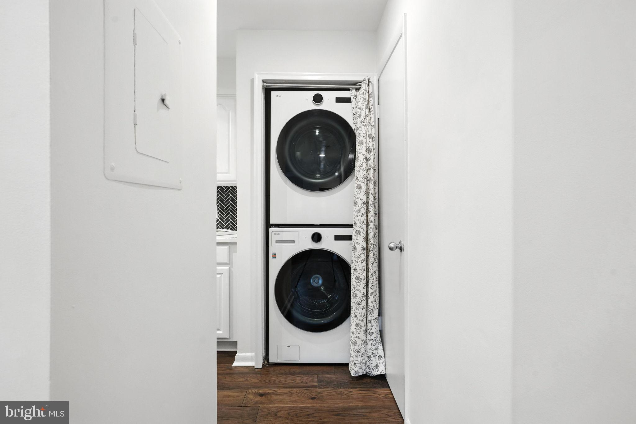 1055 MICHIGAN AVENUE NE 1055