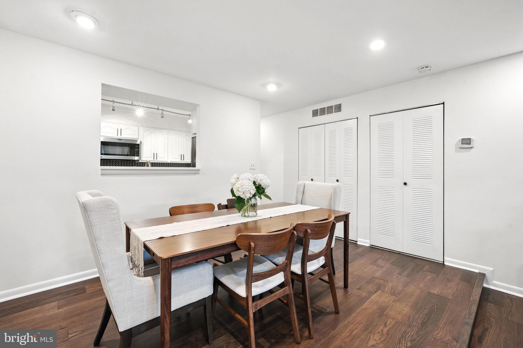 1055 MICHIGAN AVENUE NE 1055