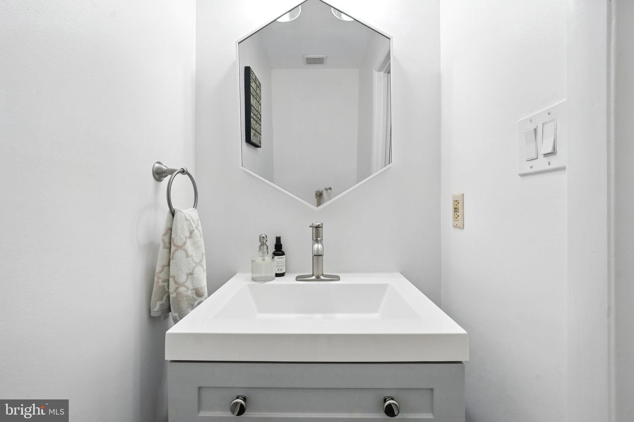 1055 MICHIGAN AVENUE NE 1055