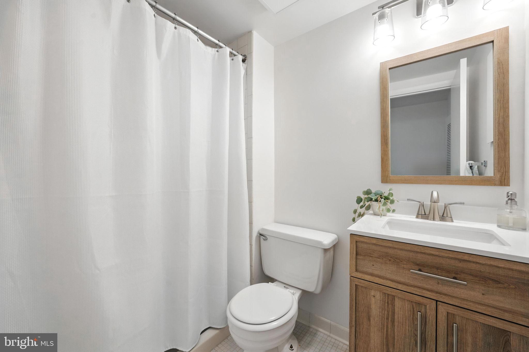 1055 MICHIGAN AVENUE NE 1055