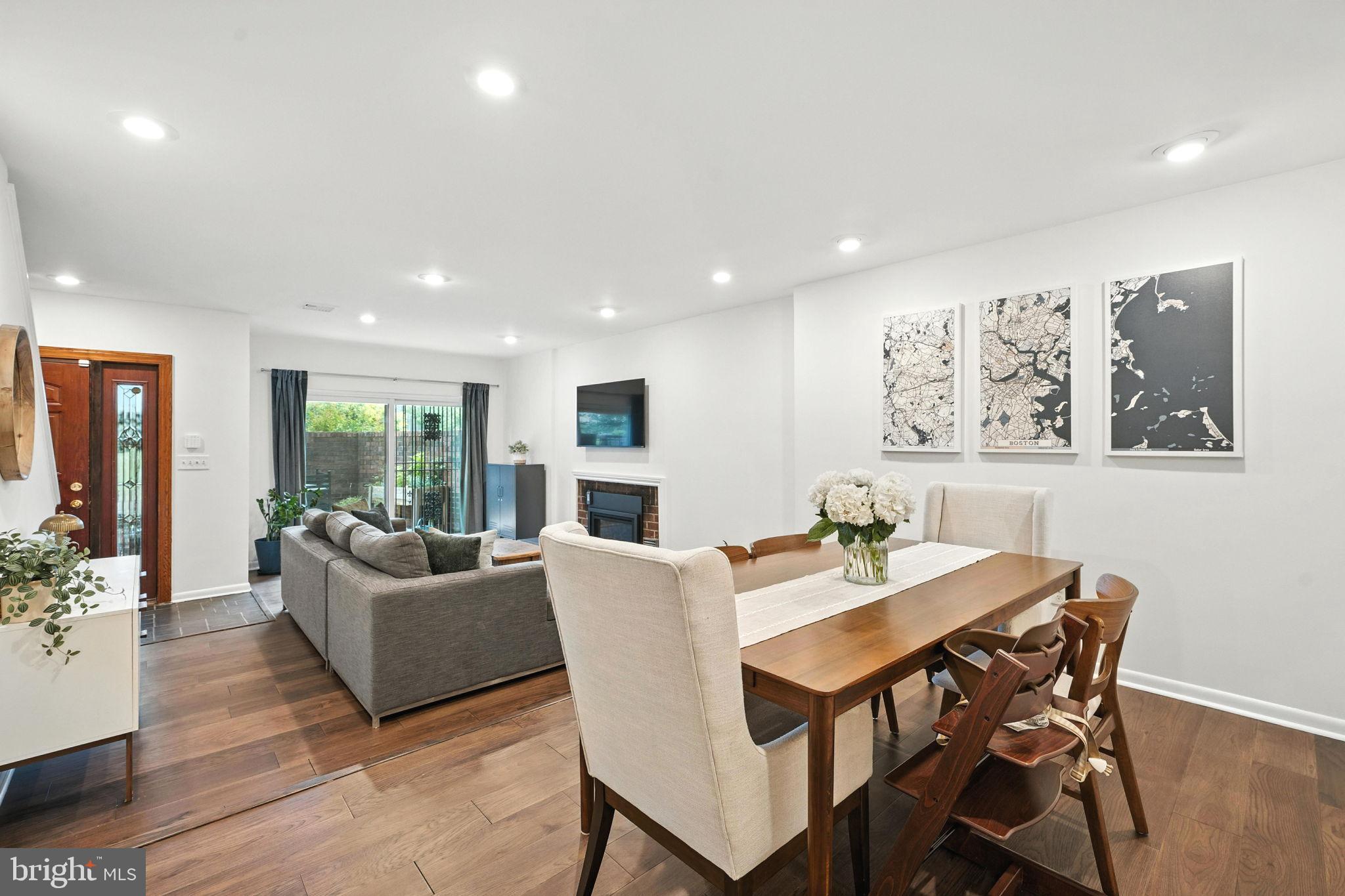 1055 MICHIGAN AVENUE NE 1055