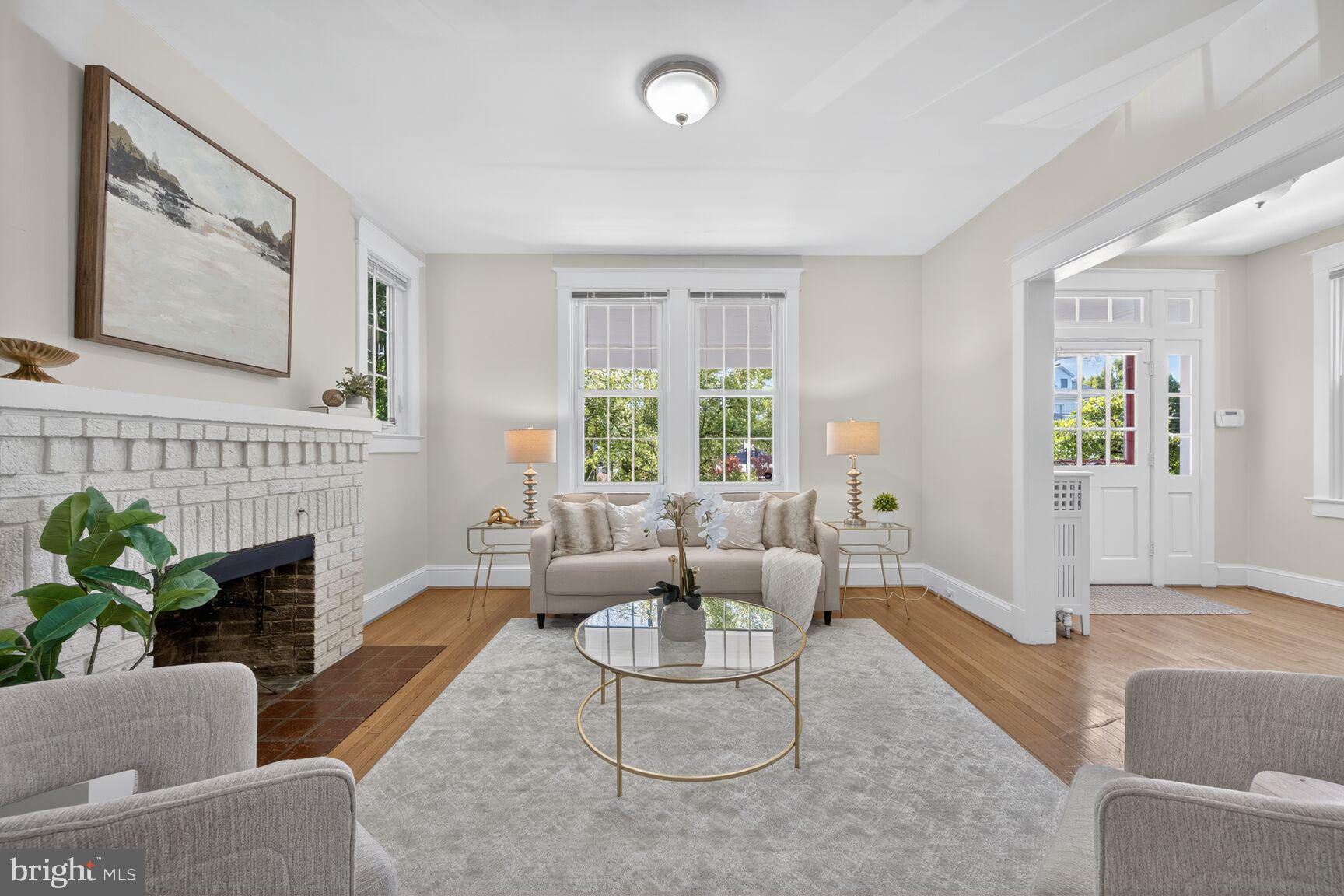 4209 ELLICOTT STREET NW