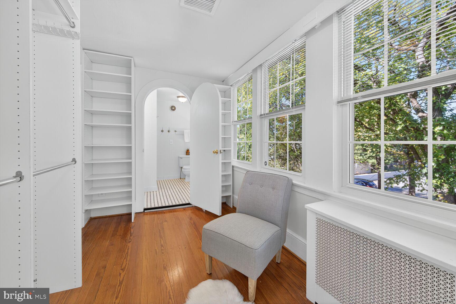 4209 ELLICOTT STREET NW