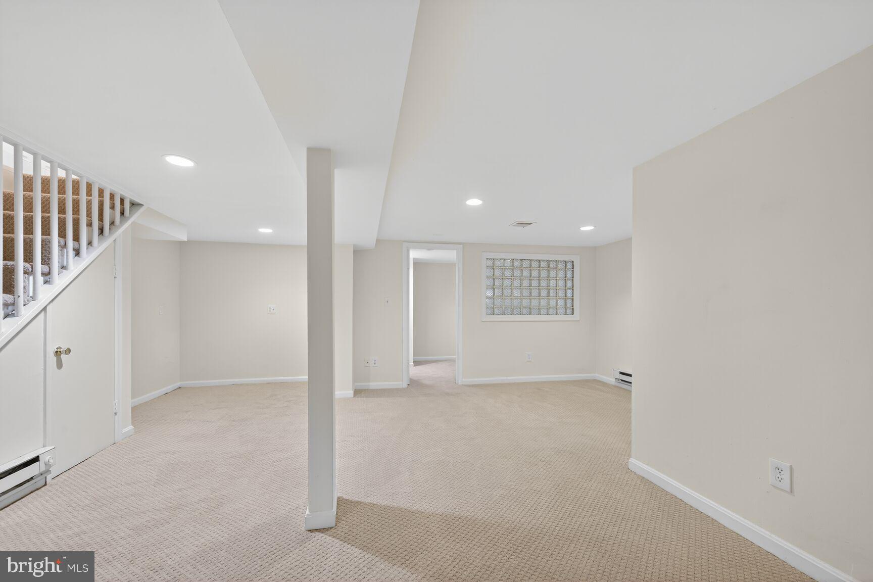 4209 ELLICOTT STREET NW