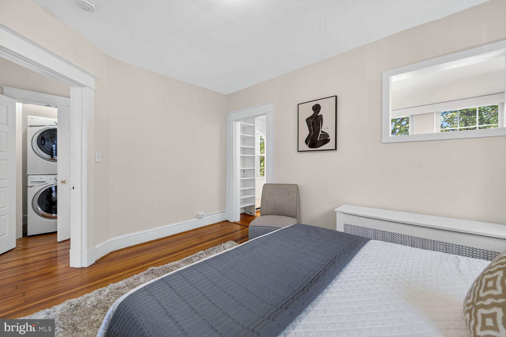 4209 ELLICOTT STREET NW