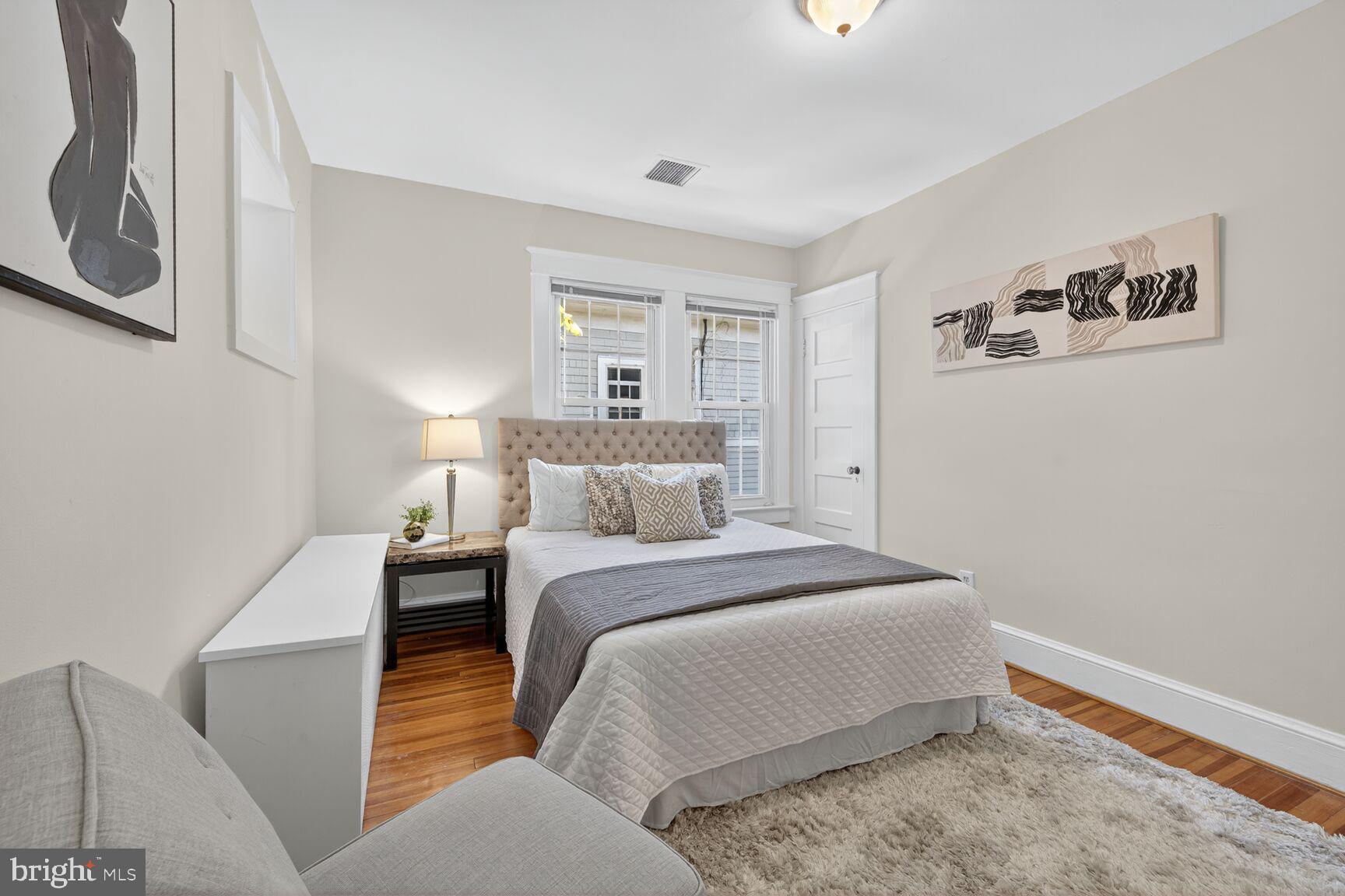 4209 ELLICOTT STREET NW