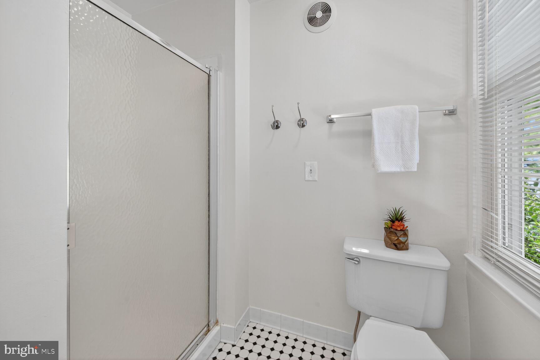 4209 ELLICOTT STREET NW