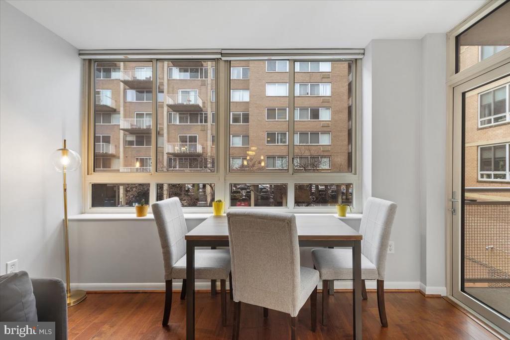 350 G STREET SW N212