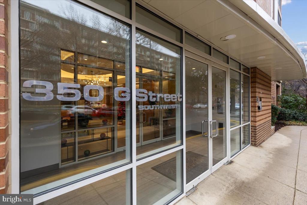 350 G STREET SW N212