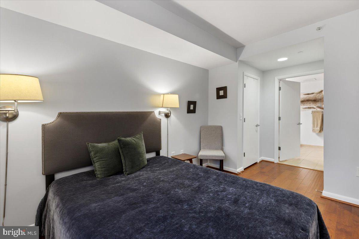 350 G STREET SW N212