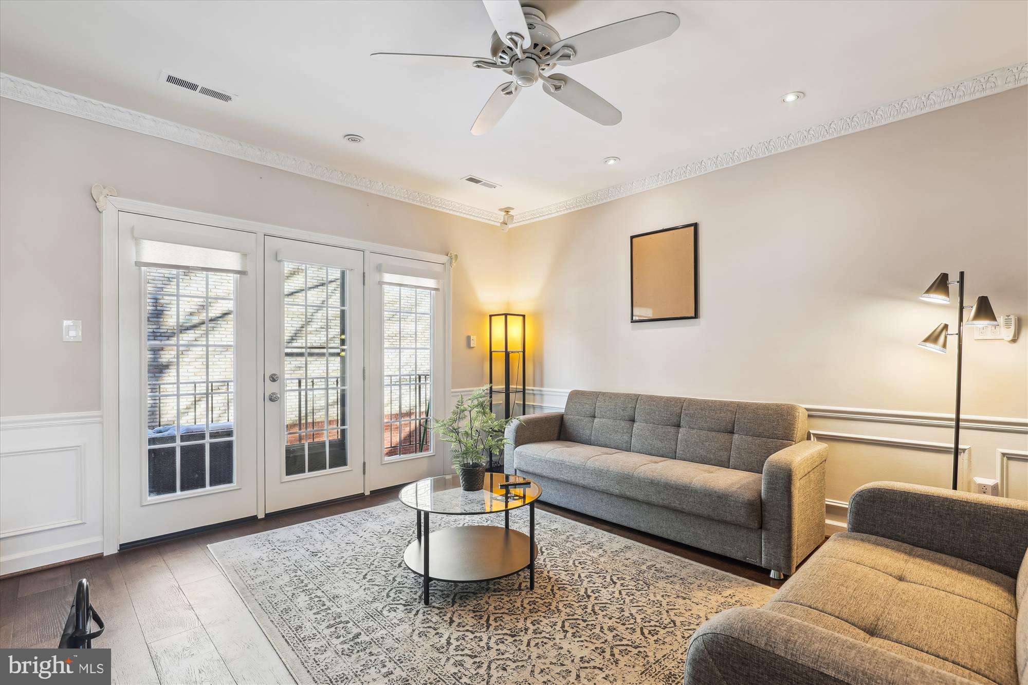 4611 1/2 MACARTHUR BOULEVARD NW B