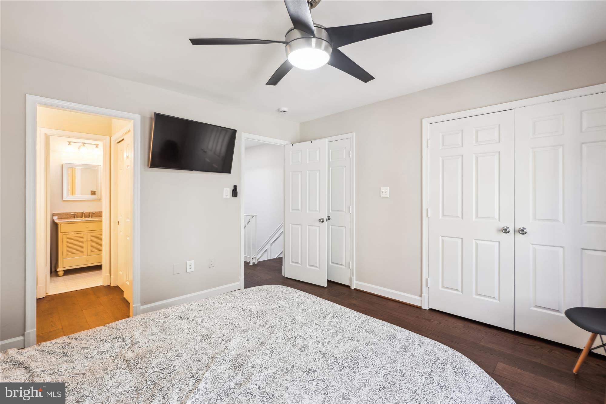 4611 1/2 MACARTHUR BOULEVARD NW B