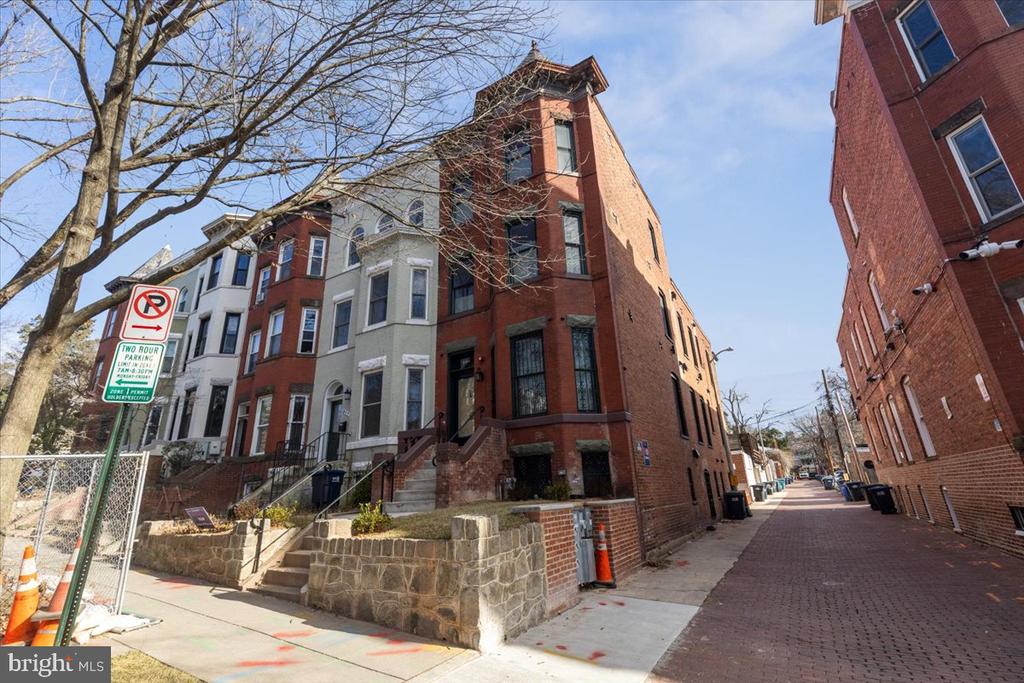 3169 18TH STREET NW 3